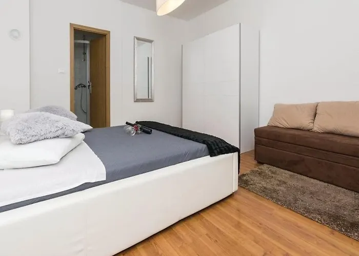 Villa Bianca Comfortable Sveti Filip i Jakov