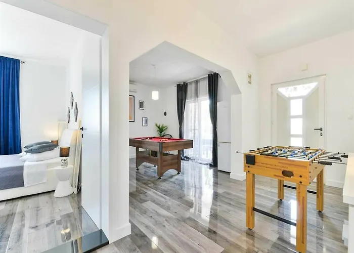 Bianca Comfortable Villa Sveti Filip i Jakov