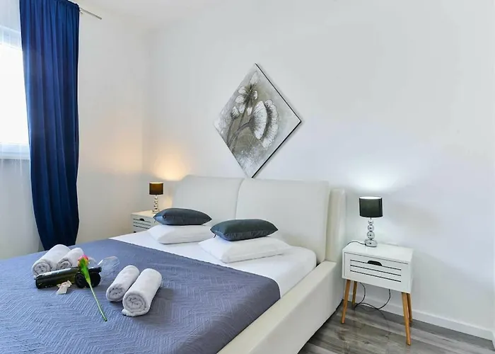 Bianca Comfortable Villa Sveti Filip i Jakov