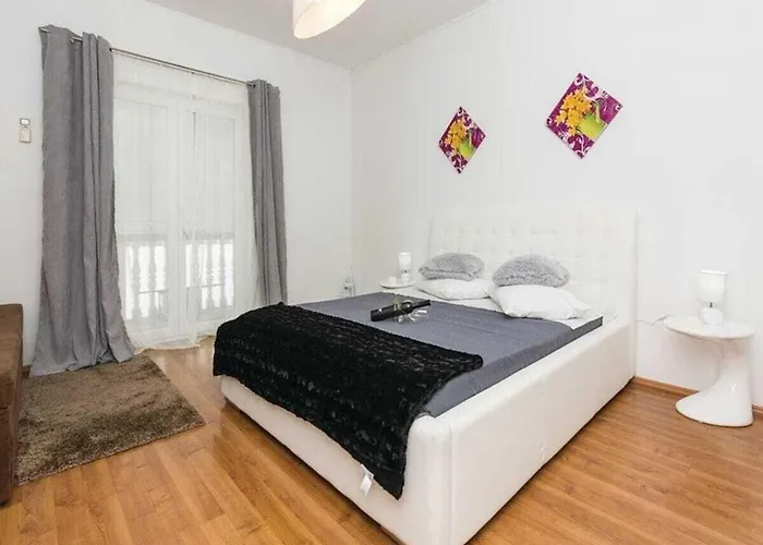 Villa Bianca Comfortable Sveti Filip i Jakov