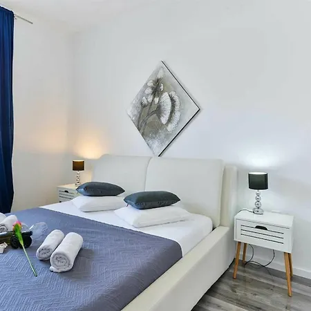 Bianca Comfortable Villa Sveti Filip i Jakov