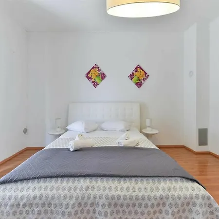 Bianca Comfortable *