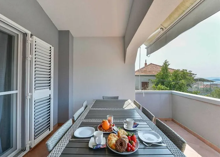 Bianca Comfortable * 스베티필립아이자코브