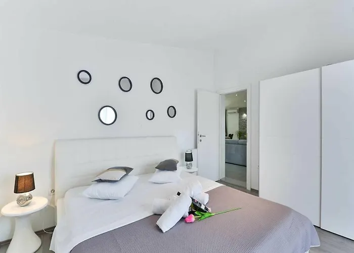 Bianca Comfortable Свети-Филип-и-Яков