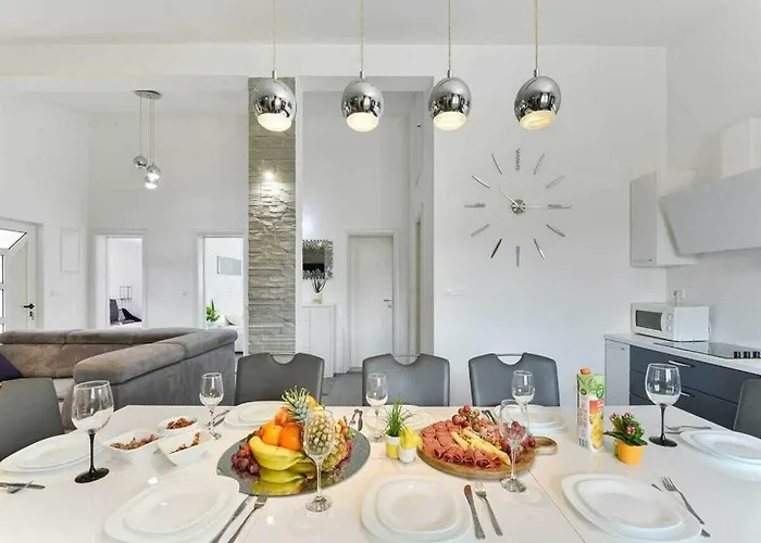 Bianca Comfortable * Свети-Филип-и-Яков